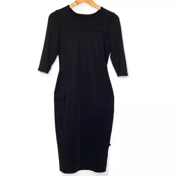 Lululemon | Out Of This World | Black Dress| Size 6 - Picture 3 of 10